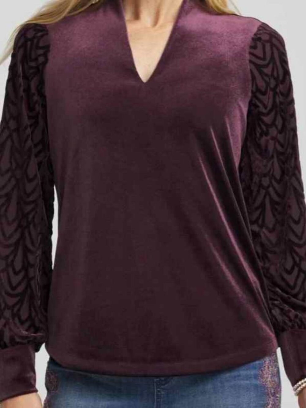 CHICO'S Art Deco Velvet Burnout Top